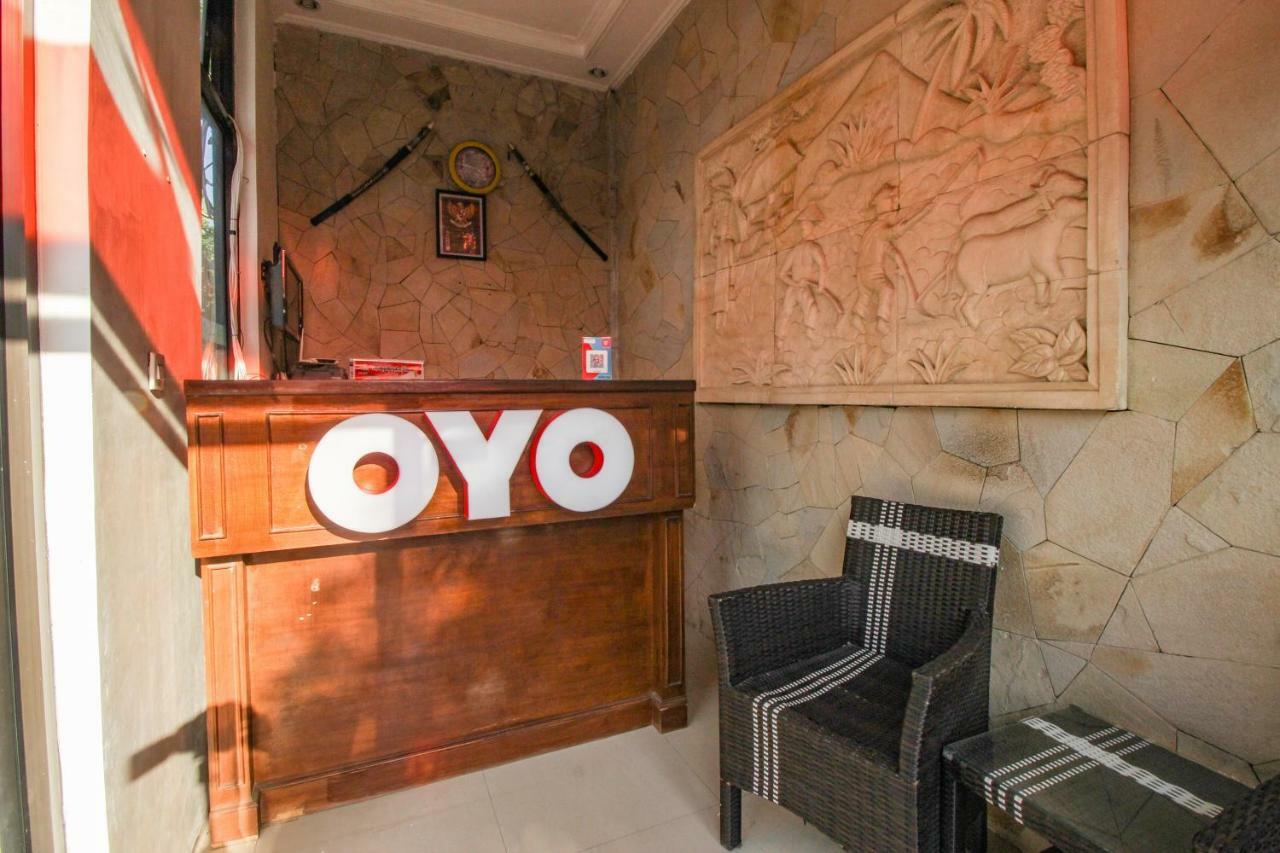 Oyo820阿巴德巴鲁酒店 庞岸达兰 外观 照片